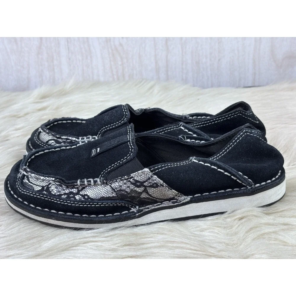Ariat add unique